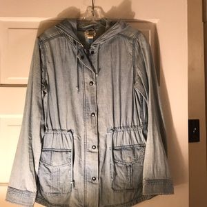 Levi’s hooded drawstring light denim jacket